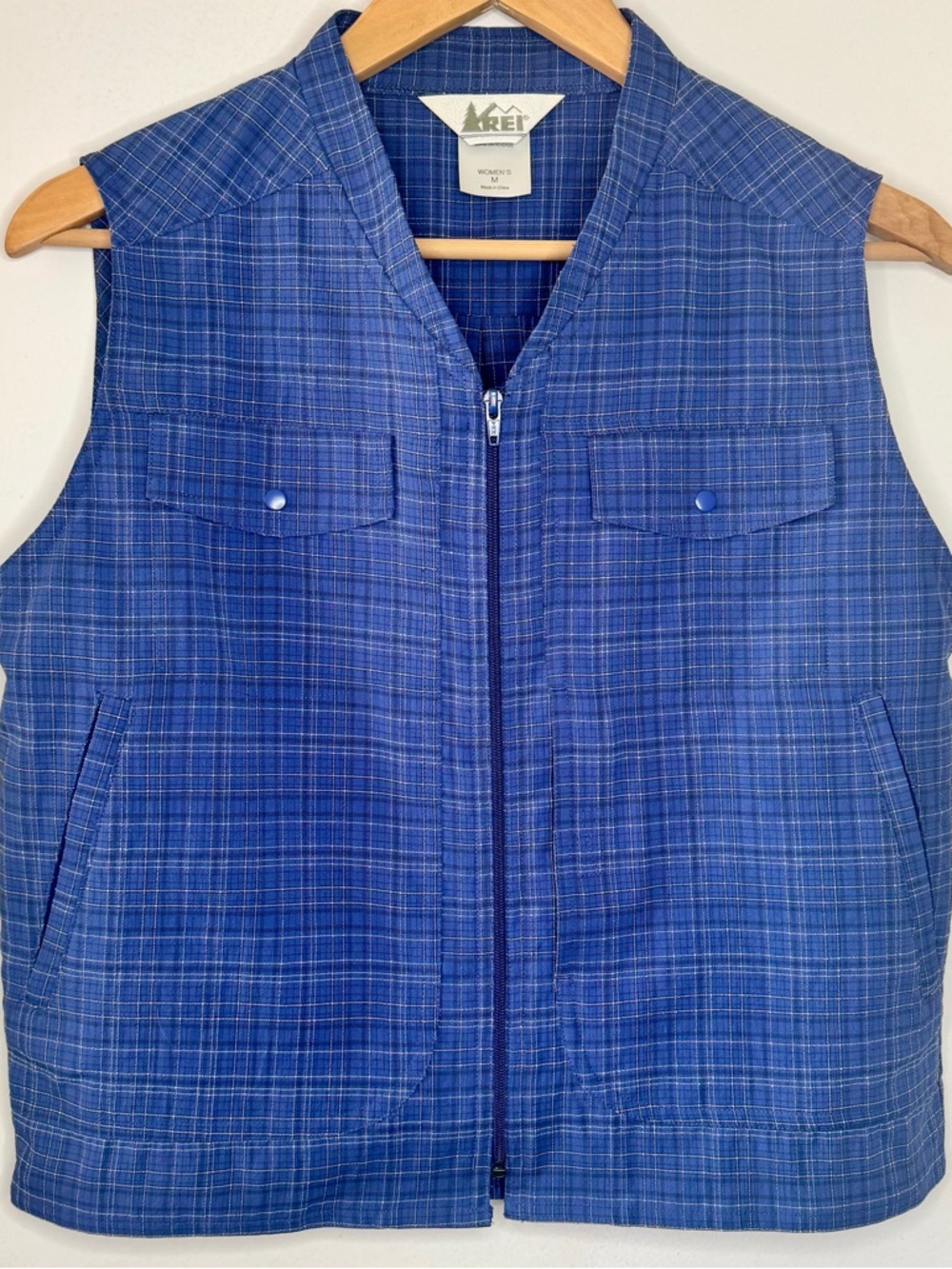 REI Vintage Plaid Utility Vest Women’s Medium Zip Front Pockets Outdoors Hiking